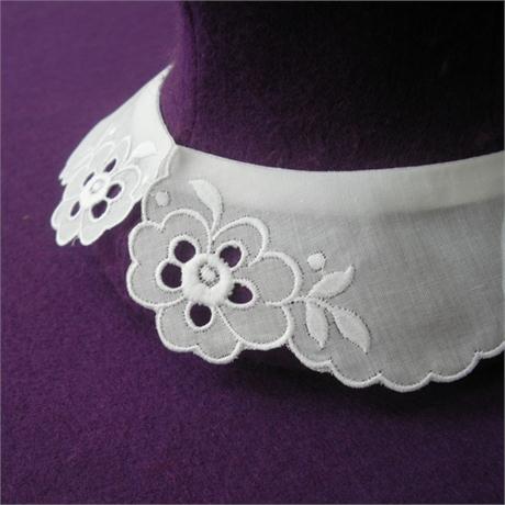 Peter Pan Collar Image 1