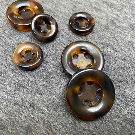 Italian Imitation Tortoishell 4-Hole Button Image 1