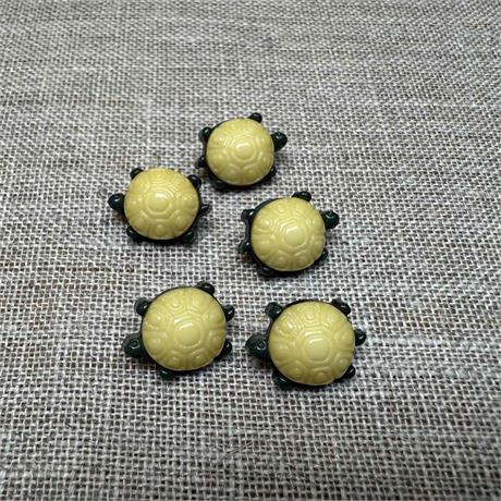 Plastic Turtle Button Image 1