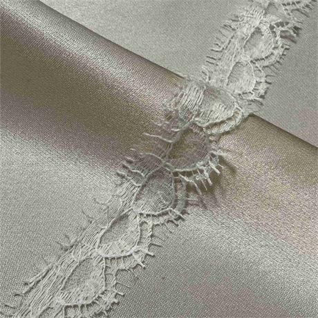 Fine French Leavers Edging Lace Image 1