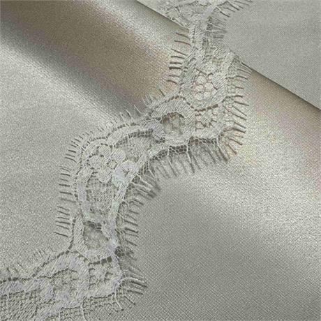 Fine French Leavers Scallop Edge Lace Trim Image 1
