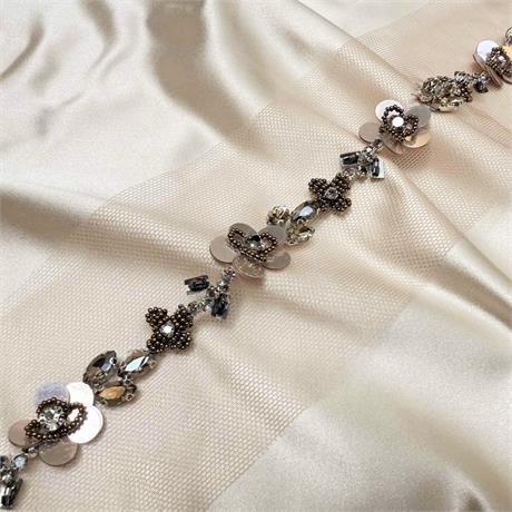 Fine Old Rose Pink Hand Beaded Indian Trimming Image 1