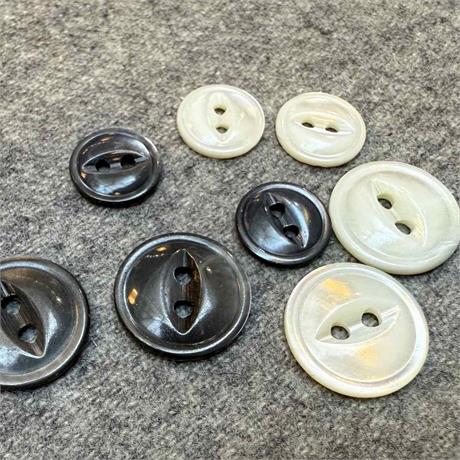 Mother of Pearl Fish-Eye 2-Hole Button Image 1