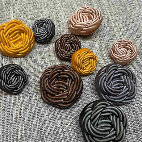 Italian Polyester Knot Effect Shank Button Image 1