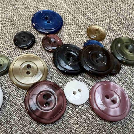 Italian Polyester Pearlised 2-Hole Butto Image 1
