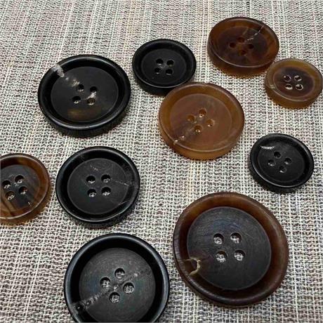 Portuguese 4-Hole Horn Buttons Image 1