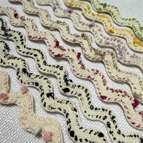 Cotton and Acrylic Ric-Rac Braid Image 1