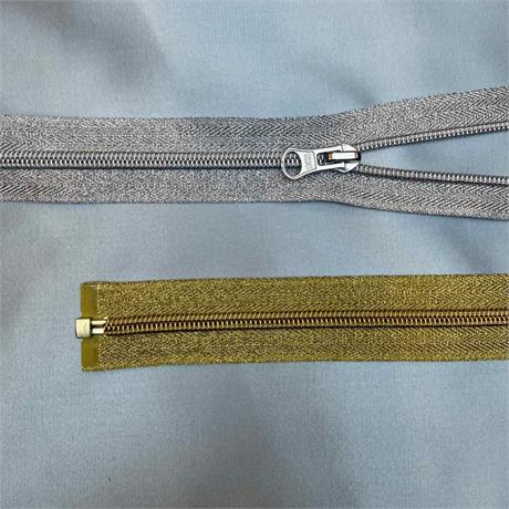 KCC No.7 Metallic Open End Zip Image 1
