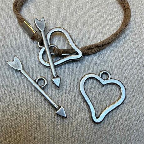 Toggle Fastener Image 1