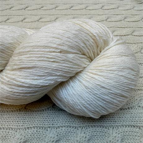 Undyed Marbled Sock Yarn  - 100g = 400m Image 1