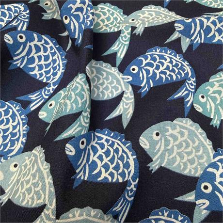 Fish print poplin. Image 1