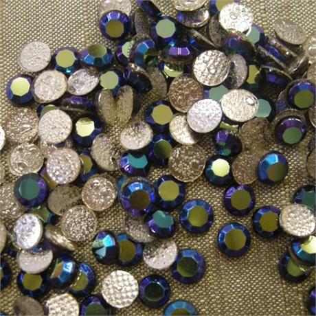 Hot Fix Czech Crystal Chaton Roses - Jet AB SS16 Image 1