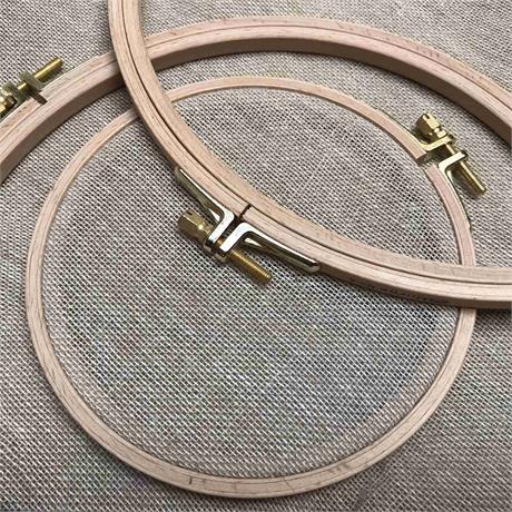 Prym Beechwood Embroidery Frame 25cm Image 1