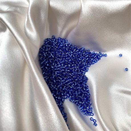 Toho Seed Beads - Transparent Silver Lined Sapphire Image 1
