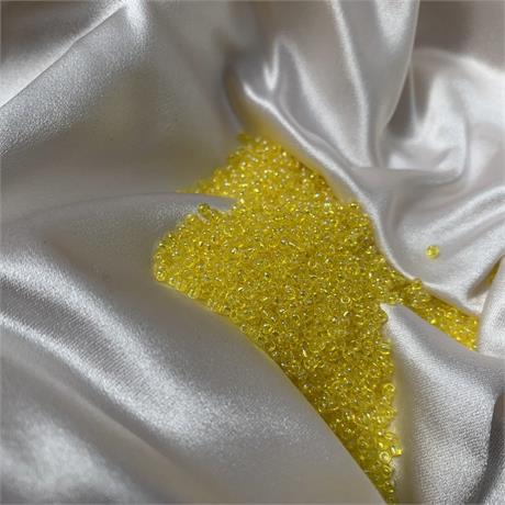 Toho Seed Beads - Transparent Rainbow Lemon Image 1