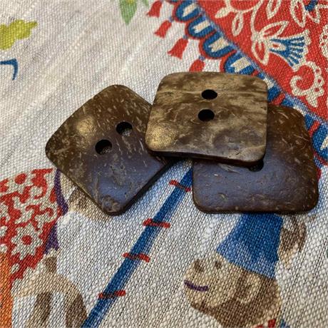 Natural Square Coconut Button Image 1