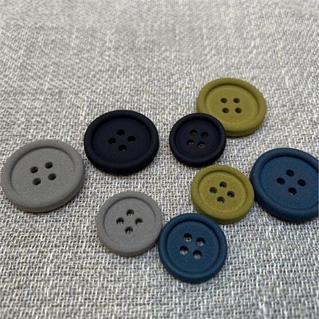 Italian Matt 4-Hole Button Image 1