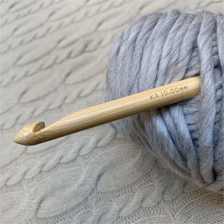 SeeKnit Shirotake 10mm Bamboo Crochet Hook Image 1