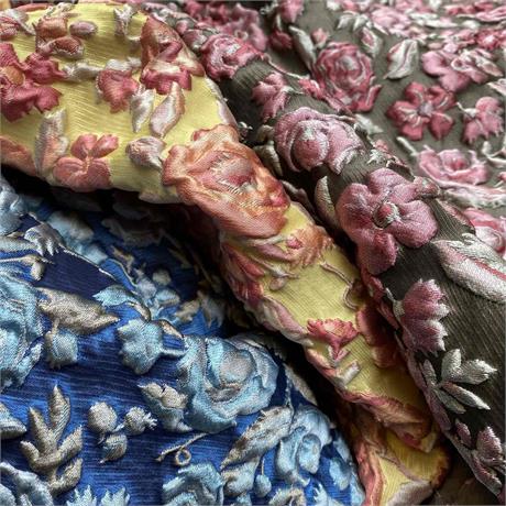 Floral Silk Mix Cloqué, Italian Image 1