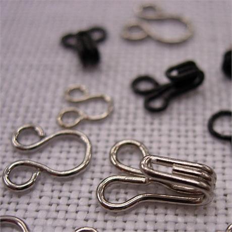 Black Hooks & Eyes Size 3 Image 1