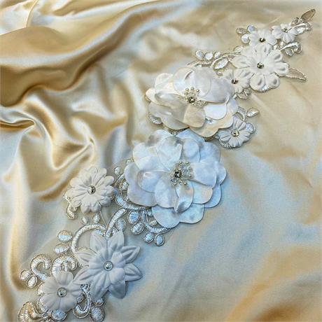 Floral Applique with Diamante Image 1
