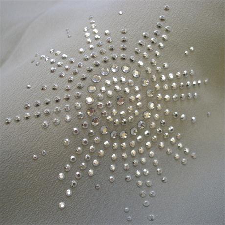 Metal Sun Motif Image 1