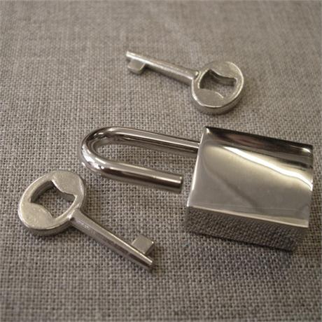 Nickel Padlock + Key Image 1