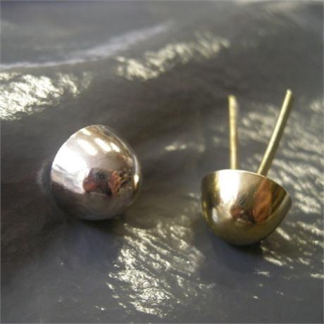 13mm Large Round Stud Image 1
