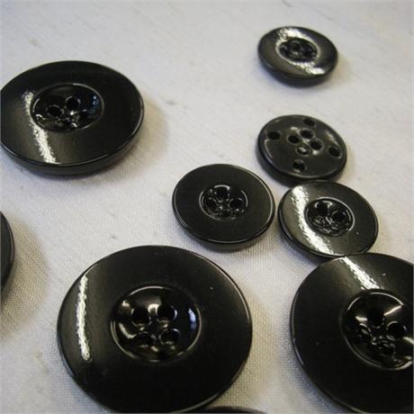 Metal Button Sz40 Image 1