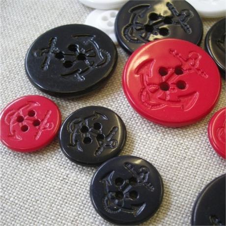 4-Hole Anchor Button 26mm Image 1