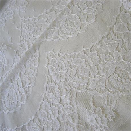 Fine Embroidered Lace 40cm Image 1