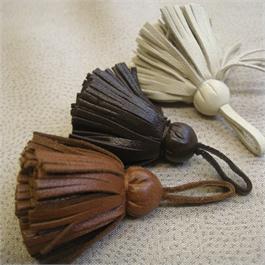 Small Leather Tassel 4cm thumbnail