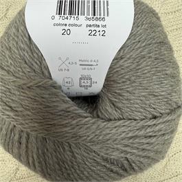 Laines Du Nord Merino Yak Thumbnail Image 4