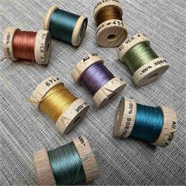 Au Ver a Soie French Silk Perle - 16m Thumbnail Image 1