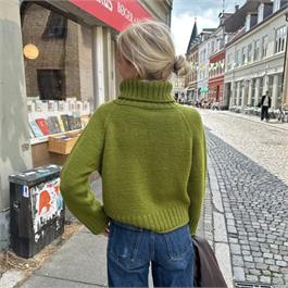 Amy Sweater Pattern Thumbnail Image 1