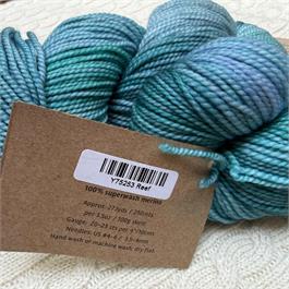 Manos Del Uruguay Sami Yarn Thumbnail Image 12