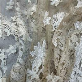 Double Scalloped Frenh Leavers Lace Thumbnail Image 1