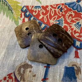 Natural Square Coconut Button Thumbnail Image 1