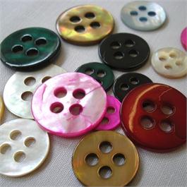 Mother of Pearl 4-Hole Buttons Sz40 thumbnail